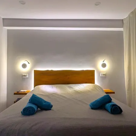 Pool Level Flat In Parque Santiago 1 *