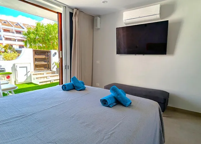 Pool Level Flat In Parque Santiago 1 펜션 *