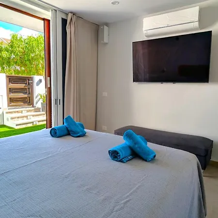 Pool Level Flat In Parque Santiago 1 بيت للعطل *