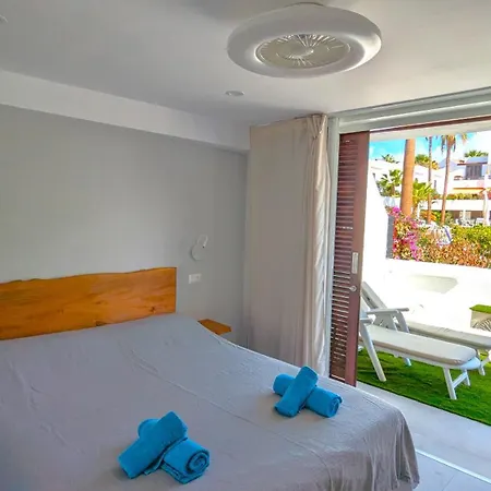 別荘 Pool Level Flat In Parque Santiago 1 *