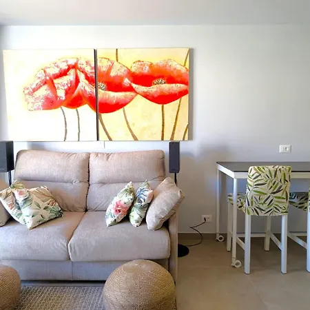 Pool Level Flat In Parque Santiago 1 *